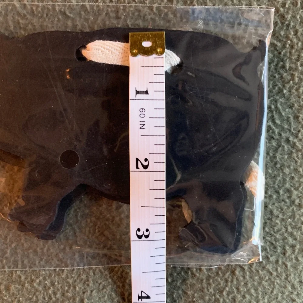 NWT Chalk board pigs (4 sets of 2). Chalkboard Labels (2 sets of 18).